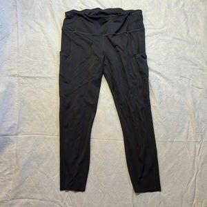 Lululemon gray capri leggings